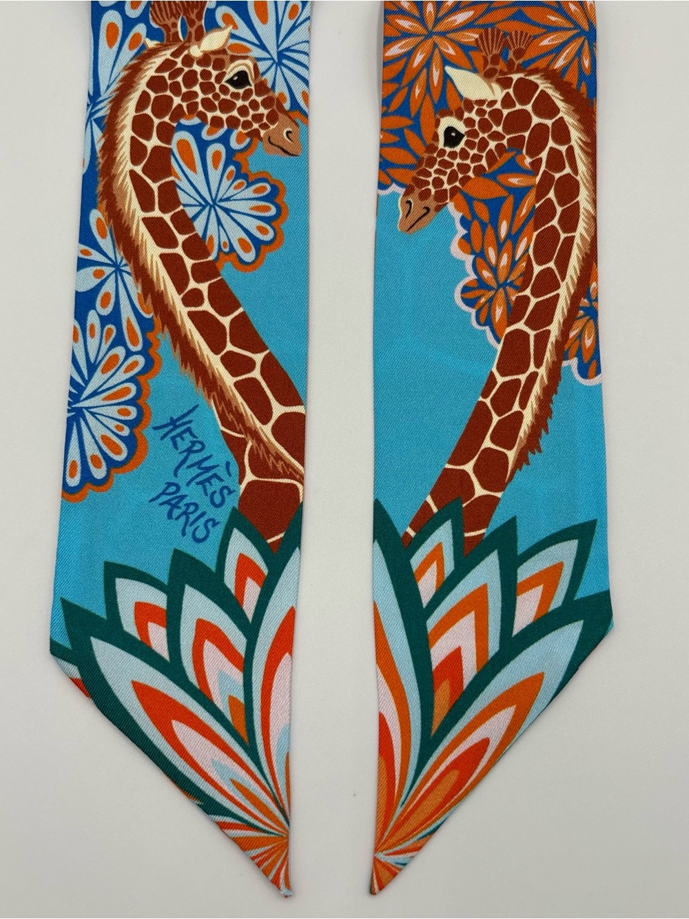 Hermès The Three Graces Twilly Scarf Blue Orange Giraffe Floral Silk - Picture 3 of 6